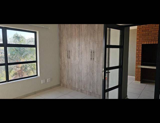 3 BEDROOM APARTMENT FOR SALE IN BARTLETT